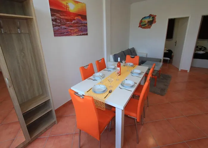 Nero Novi Vinodolski