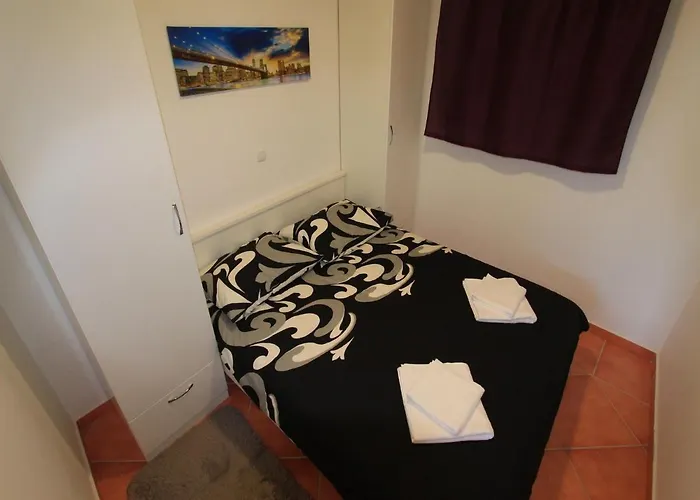 Nero Apartamento Novi Vinodolski