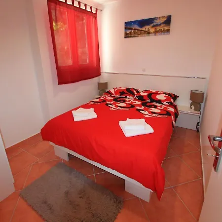 Apartment Nero