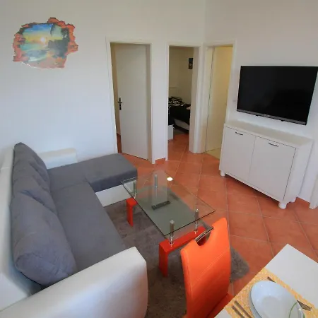 Nero Apartment *