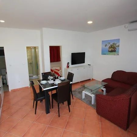 Nero * Novi Vinodolski