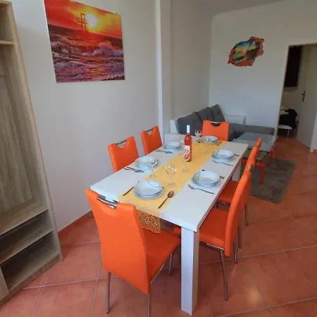 Nero Novi Vinodolski