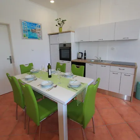 Nero Apartman Novi Vinodolski